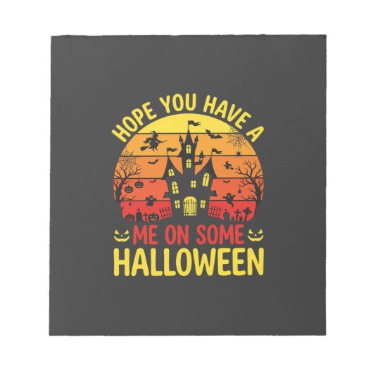 Bloc-note Maison hantée drôle d'Halloween sur un design (Devant)