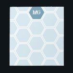 Bloc-note Monogramme bleu clair Hexagon Motif de peigne de m<br><div class="desc">Bloc-notes monogrammé en bleu clair avec vos initiales dans une police en détresse rustique. Bloc-notes à peigne de miel personnalisé avec vos initiales en blanc contre un hexagone bleu.</div>