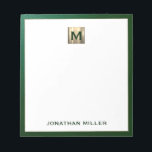Bloc-note Monogramme de luxe Emerald Gold<br><div class="desc">Gardez vos pensées organisées en style avec ce bloc-notes personnalisé avec un monogramme d'or brossé design initial avec votre nom ou texte personnalisé, encadré dans une riche impression texturée vert émeraude. Idéal pour noter des notes, faire des listes de choses à faire ou écrire des rappels, ce bloc-notes est un...</div>
