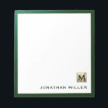 Bloc-note Monogramme de luxe moderne<br><div class="desc">Élevez votre jeu de papeterie avec ce bloc-notes monogrammé avec typographie classique et un monogramme médaillon d'or brossé et garniture verte. Le bloc-notes comprend de l'espace pour votre nom ou votre texte personnalisé, ce qui le rend parfait pour un usage personnel ou professionnel. Utilisez-le pour noter les notes, les idées...</div>