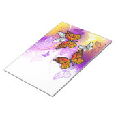 Bloc-note Papillons Monarque sur Arrière - plan pourpre (Incliné)