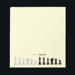 Bloc-note Pièce d'échecs personnalisée Jaune<br><div class="desc">Bloc-notes classique noir et blanc pour les amateurs d'échecs, avec des figures d'échecs dans un motif géométrique. Design moderne des pièces d'échecs</div>