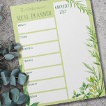Bloc-note Planneur de repas personnalisé Liste d'épicerie He<br><div class="desc">Bloc-notes Herbes fraîches que vous pouvez personnaliser avec votre nom ou votre nom de famille. Ce bloc-notes a un planificateur hebdomadaire sur chaque page, avec des boîtes séparées pour chaque jour de la semaine et une grande boîte pour votre liste d'achats. Le design a un arrière - plan vert tendre...</div>