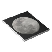 Bloc-note Pleine lune en noir et blanc. Crédit : Arthur (Incliné)