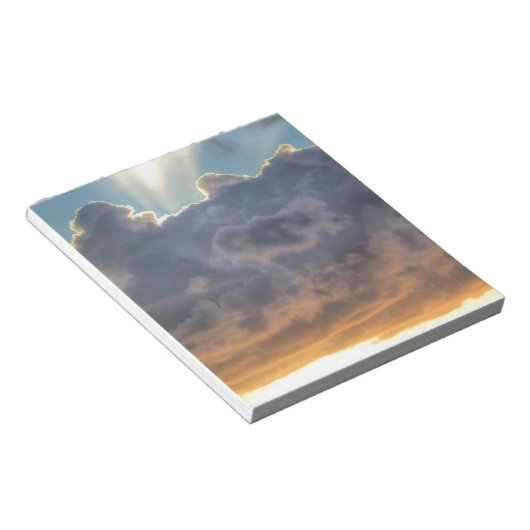 Bloc-note Rayons de soleil à travers les nuages orageux (Incliné)