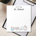 Bloc-note Retro Science Fournitures Science Enseignant Cadea<br><div class="desc">Offrez à votre professeur de sciences préféré un cadeau qu'ils aimeront avec ce Bloc-notes Retro Science Supplies! Personnalisé avec son nom,  ce bloc-notes est parfait pour noter des notes,  des rappels et des idées. Un présent pratique et réfléchi qui vous montre apprécier leur travail acharné et leur dévouement.</div>