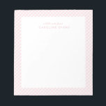 Bloc-note Rose en vichy doux simple personnalisé<br><div class="desc">Avec son cadre en vichy rose mignon, ce bloc-notes est la façon idéale d'envoyer une note personnalisée douce. Le texte dit "une petite note de" et comprend de la place pour un nom, mais il peut être modifié pour dire tout ce que vous voulez. Fait une grande farce de bas...</div>