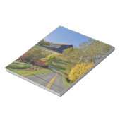 Bloc-note Route rurale à travers la région de Bluegrass dans (Tourné)