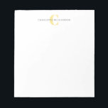 Bloc-note Simple Personalized Monogram et nom à Yellow<br><div class="desc">Simple personnalisation monogram et nom dans Yellow Notepad</div>
