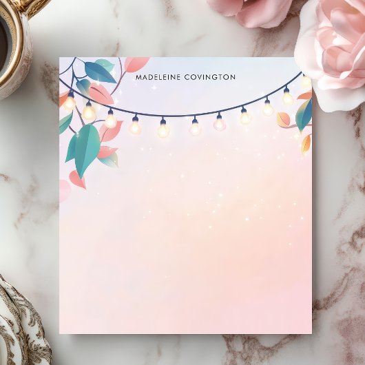 Bloc-note String Lights et Pastel Feuille Nom personnalisé