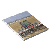 Bloc-note Tracteur tirant une semence de maïs. (Incliné)