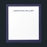 Bloc-note Typographie simple de la marine blanche<br><div class="desc">Un bloc-notes professionnel au design minimaliste bleu marine et blanc. Nom monogramme personnalisé sur un simple arrière - plan blanc,  encadré par une bordure de marine. Personnalisez-vous en utilisant les champs fournis ou utilisez le bouton "message" pour contacter le concepteur pour obtenir de l'aide.</div>