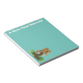 Bloc-note Un mignon léopard dormant dans un arbre dessin ani (Incliné)