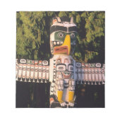 Bloc-note Un totem À Vancouver, Canada. (Devant)