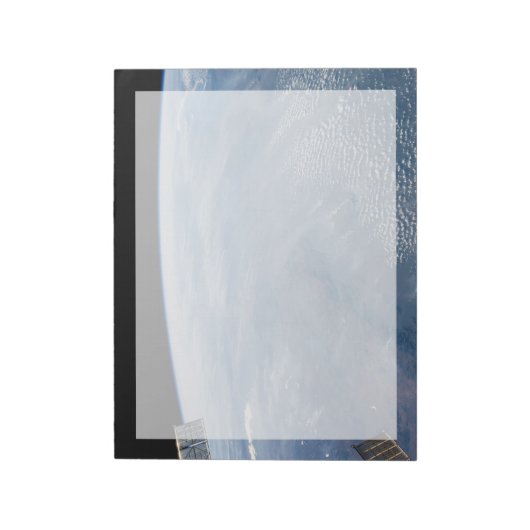 Bloc-note Une Bombe De Fumée Sur L'Afrique Tropicale Du Sud. (Tourné)