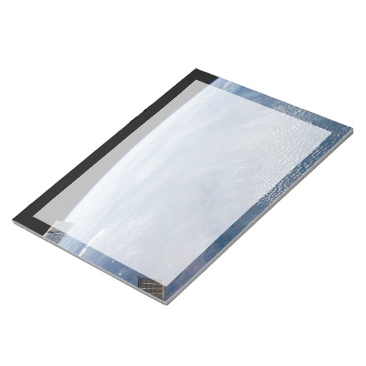 Bloc-note Une Bombe De Fumée Sur L'Afrique Tropicale Du Sud. (Incliné)