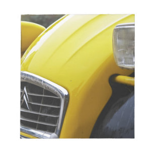 Bloc-note Une vieille Citroen 2CV 2 CV noire et jaune, détai