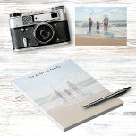 Bloc-note vacances sur la plage de photos personnalisées<br><div class="desc">Personnalisez et ajoutez votre photo de votre famille,  enfants,  femme,  petite amie ou animal de compagnie. La photo est recouverte d'une couverture blanche pour que vous puissiez voir votre écriture. La photo montre une photo d'un séjour d'été en famille et d'une journée à la plage.</div>