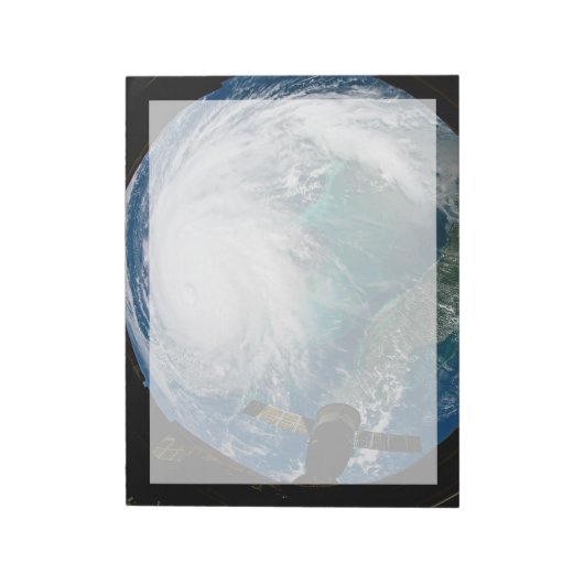 Bloc-note Vue De L'Ouragan Dorian. (Tourné)