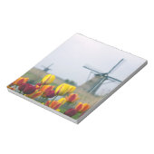 Bloc-note Windmills et tulipes le long du canal à (Tourné)