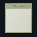 Bloc-notes classique couleur rouge tendance<br><div class="desc">Bloc-notes avec nom personnalisable en rouge massif vert. — Ce Bloc-notes moderne et élégant ajoute une touche élégante et minimaliste à l'essentiel de votre organisation. Son design simple et épuré, en couleur solide, offre un charme intemporel. Explorez nos couleurs tendance pour plus de produits dans la même ombre ou découvrez...</div>