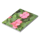 Bloc-notes en forme de fleurs d'Patiens roses (Tourné)