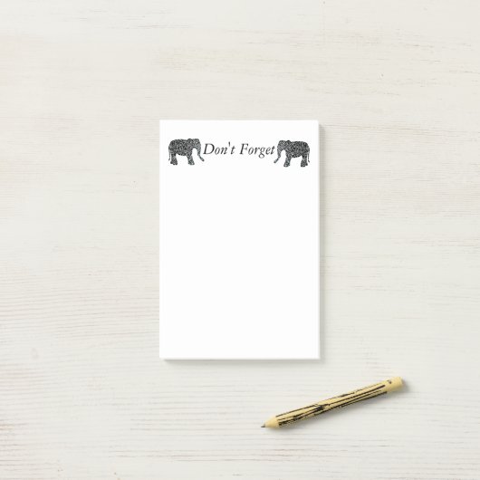 Bloc-notes fait sur commande de post-it d'éléphant (Sur un bureau)