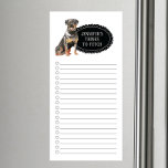 Bloc-notes magnétique de la liste d'achat Rottweil<br><div class="desc">Des choses adorables pour aller chercher le chien Rottweiler avec un cadre de tableau noir personnalisé avec votre nom.</div>
