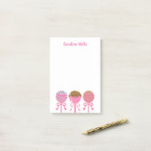 Bloc-notes personnalisé post-it Yummy Pink Cake Po (Sur un bureau)