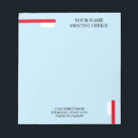 Bloc-notes pour dentistes avec nom de cabinet dent<br><div class="desc">Bloc-notes pour les dentistes avec nom de cabinet dentaire. Logo de brosse à dents rouge avec nom commercial personnalisé. Couleur arrière - plan bleue personnalisée. Toutes les couleurs peuvent être modifiées.</div>