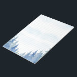 Bloc-notes recouvert de pins à thème hivernal<br><div class="desc">Ce bloc-notes recouvert de pins d'hiver est doté d'une bordure d'eau sereine de verdure bleu glacé et d'un arrière - plan bleu et blanc doux. La décoration boisée paisible évoque une atmosphère d'hiver paisible et rustique, parfaite pour la prise de notes, l'écriture de lettres, les messages de saison ou pour...</div>
