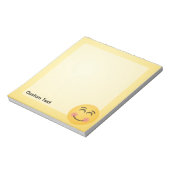 Bloc-notes visage souriant avec yeux souriants (Tourné)