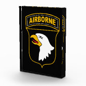 Bloc Photo 101e division aéroportée Vétéran militaire (Droite)