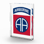Bloc Photo 82e division aéroportée Insignia (Droite)