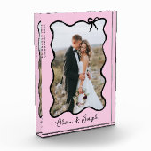 Bloc Photo Bow lunaire | Rose et noir gras (Gauche)