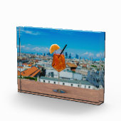 Bloc Photo Cocktail Spritz sur une table avec vue sur Milan (Droite)