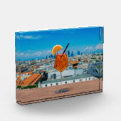 Bloc Photo Cocktail Spritz sur une table avec vue sur Milan (Gauche)