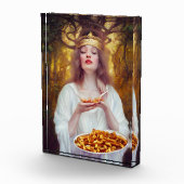 Bloc Photo Déesse avec une assiette remplie de poutine (Droite)