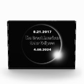 Bloc Photo Éclipse solaire double datée 2024 & 2017 (Devant)