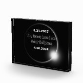 Bloc Photo Éclipse solaire double datée 2024 & 2017 (Droite)