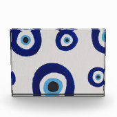 Bloc photo Evil (Devant)