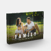 Bloc Photo Famille Simple Typographie Minimaliste (Gauche)