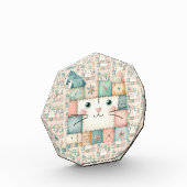 Bloc Photo Fausse Maisonnette en Patchwork Pastel pour Chatte (Gauche)