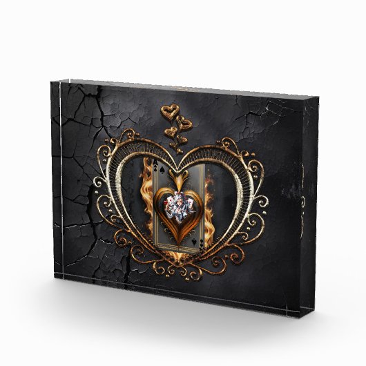 Bloc Photo Femmes de carte cardiaque en flammes. (Droite)