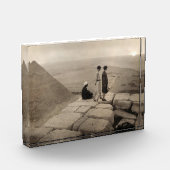 Bloc Photo Flapper Girls Sunrise Khufu Pyramid, Égypte 1920 (Gauche)