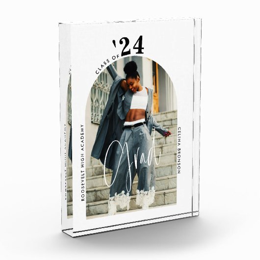 Bloc Photo Photo de script moderne 2024 Graduation minimalist (Gauche)