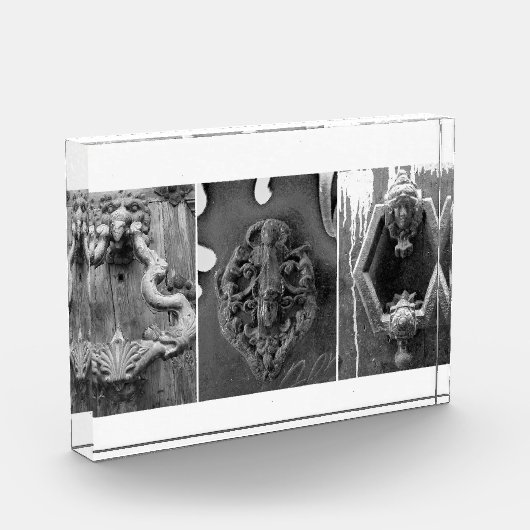 Bloc Photo Portes Knockers, Barcelone (Gauche)