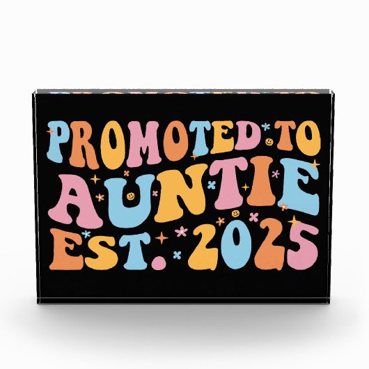 Bloc Photo Promu À Tante Est. III 2025 (Devant)