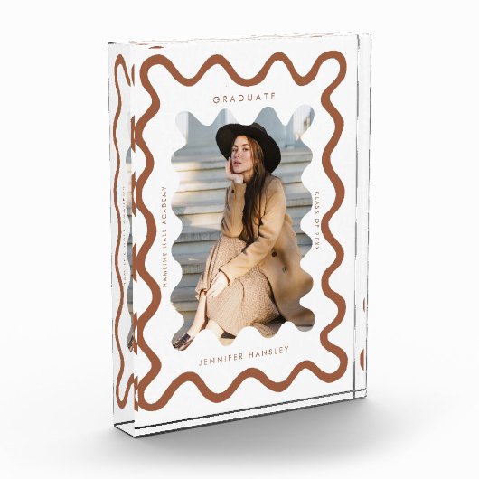 Bloc Photo Quirky Terracotta Wavy Line Graduate Keepsaké (Gauche)