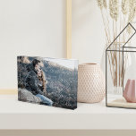 Bloc Photo Revêtement Motif d'amour<br><div class="desc">Créez un doux souvenir de votre mariage,  de votre lune de miel ou de votre moment spécial avec ce bloc photo en acrylique moderne. Ajoutez votre photo préférée horizontale / orientée paysage avec "amour" superposé dans un motif répétitif de mots manuscrits de style script rejoint par les coeurs.</div>